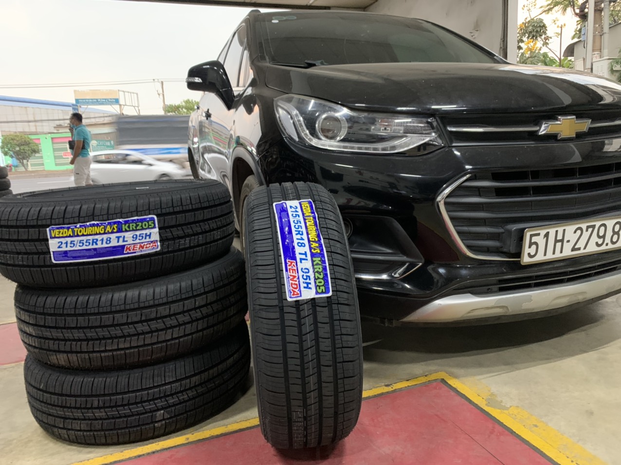 lốp ô tô 215/55R18 kenda touring kr205