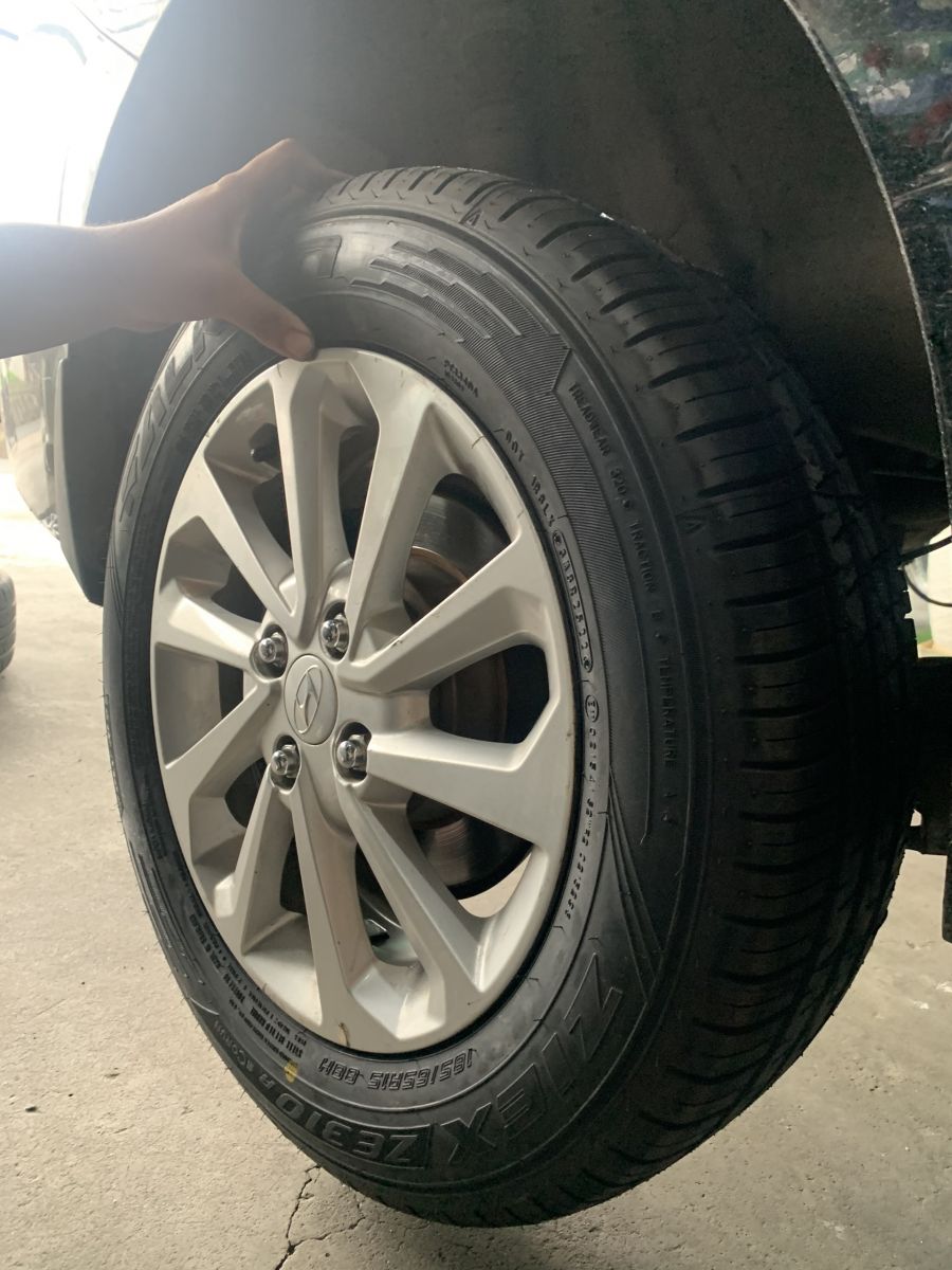 xe hyundai accent thay lốp 185/65R15 falken ze310 ecorun