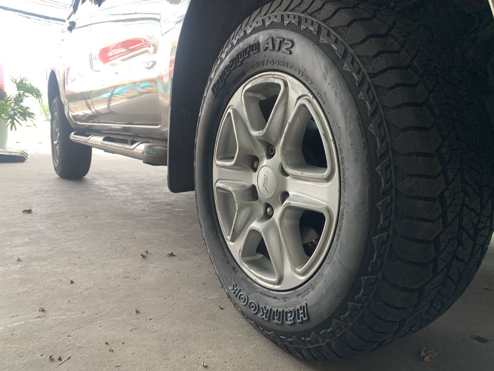 xe ford ranger xlt thay lốp 265/65R17 hankook dynapro at2