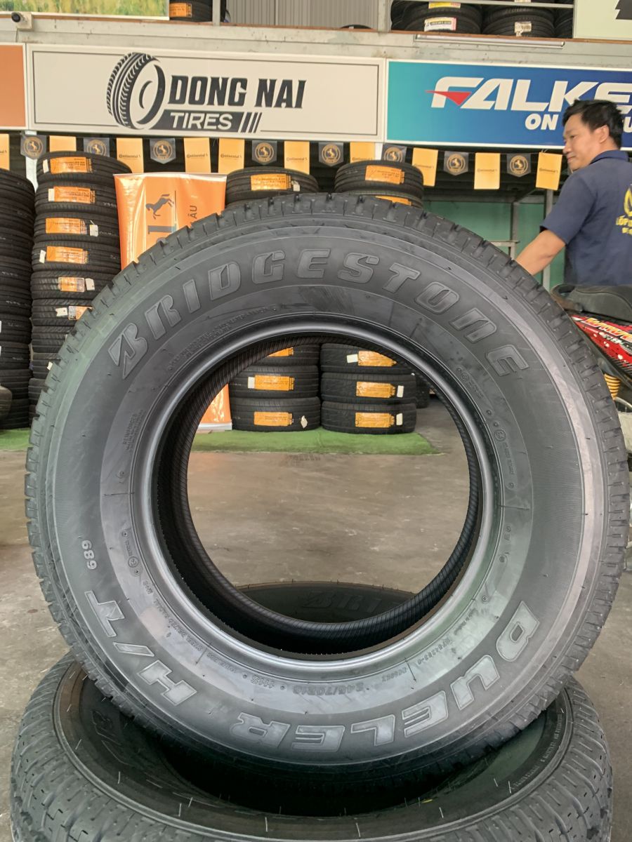 lốp 245/70R16 bridgestone d689 thái lan