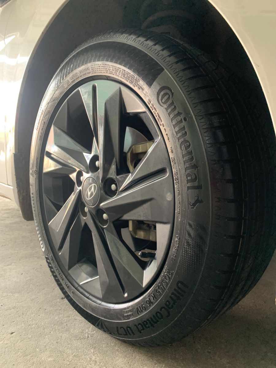 lốp 205/55R16 continental ultracontact uc7