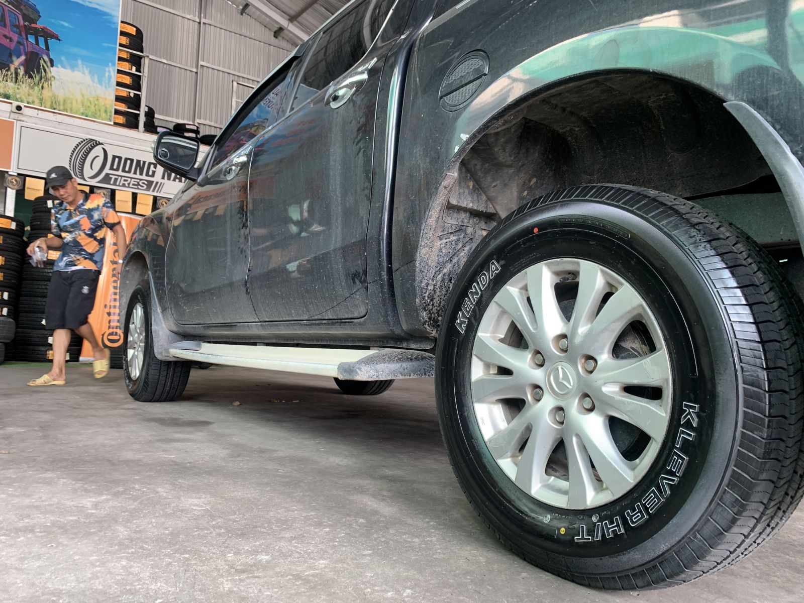 mazda bt50 thay lốp 265/65R17 kenda kr600 h/t 