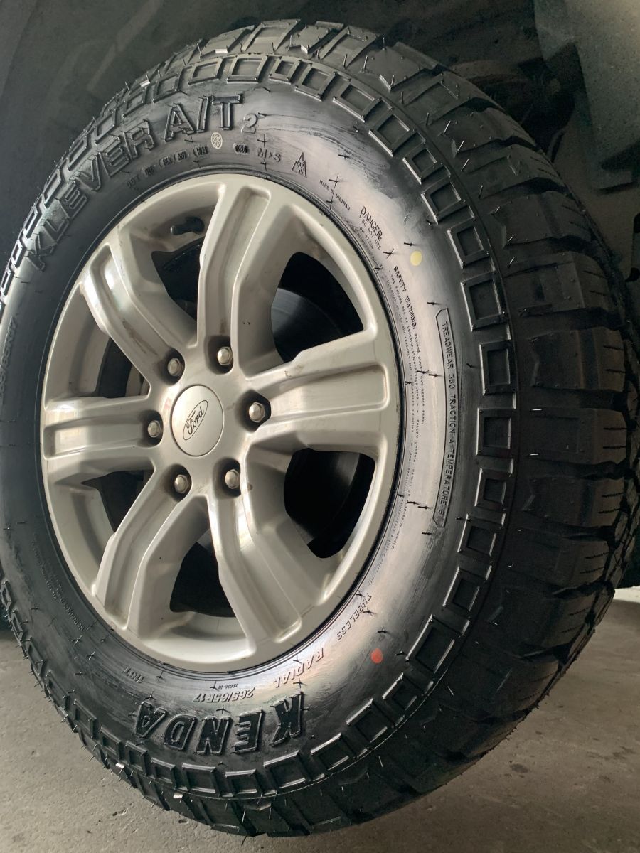 ford ranger xls thay lốp 265/65R17 kenda k628 đài loan