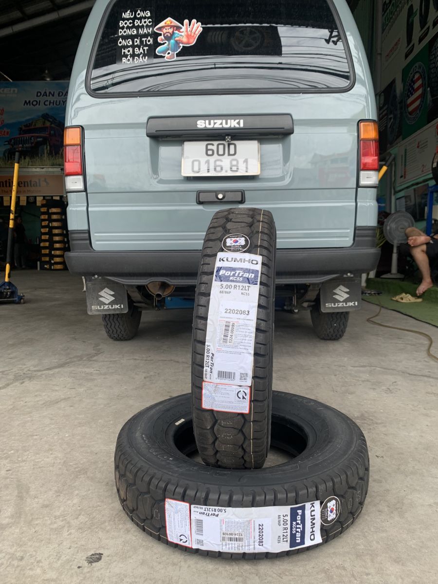 lốp ô tô 5.00R12 kumho portran kc55