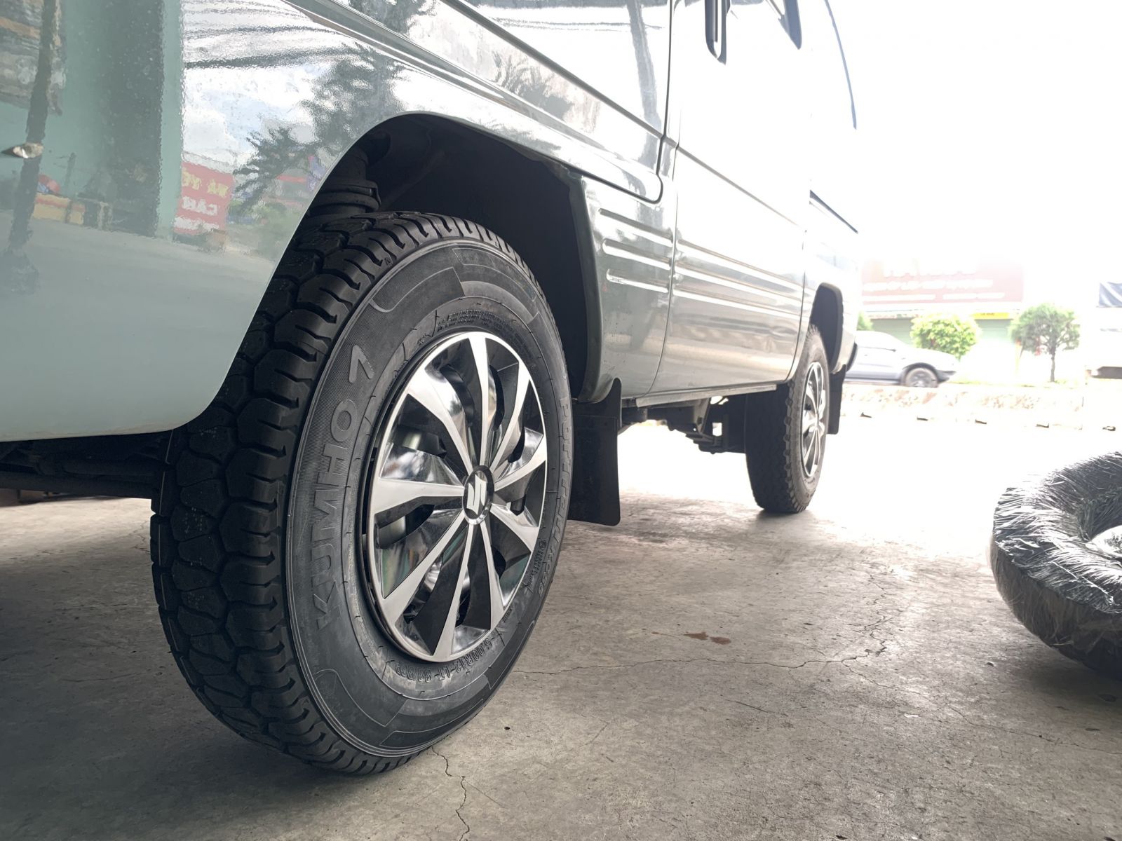 lốp 5.00R12 kumho portran kc55 hàn quốc