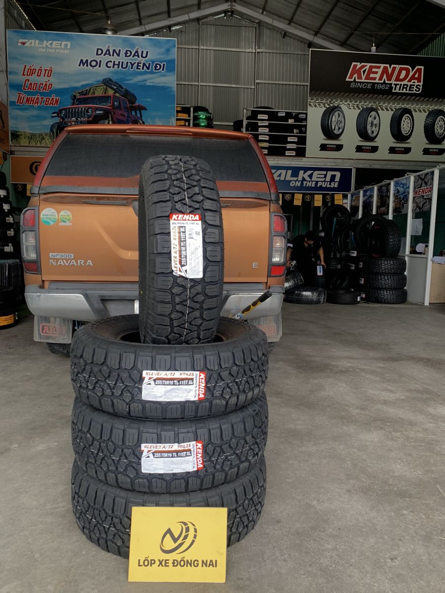 nissan navara thay lốp 255/70R16 kenda kr628