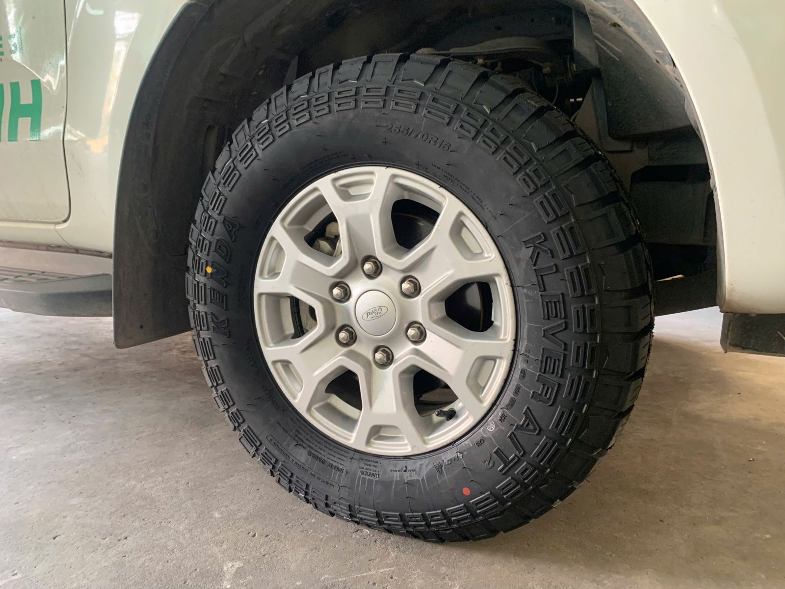 ford ranger xls kenda 255/70R16 