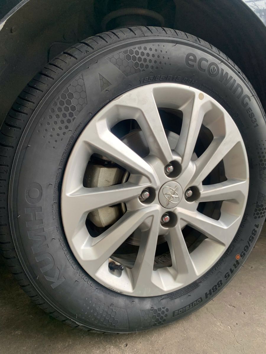 lốp 185/65R15 kumho ecowing es31