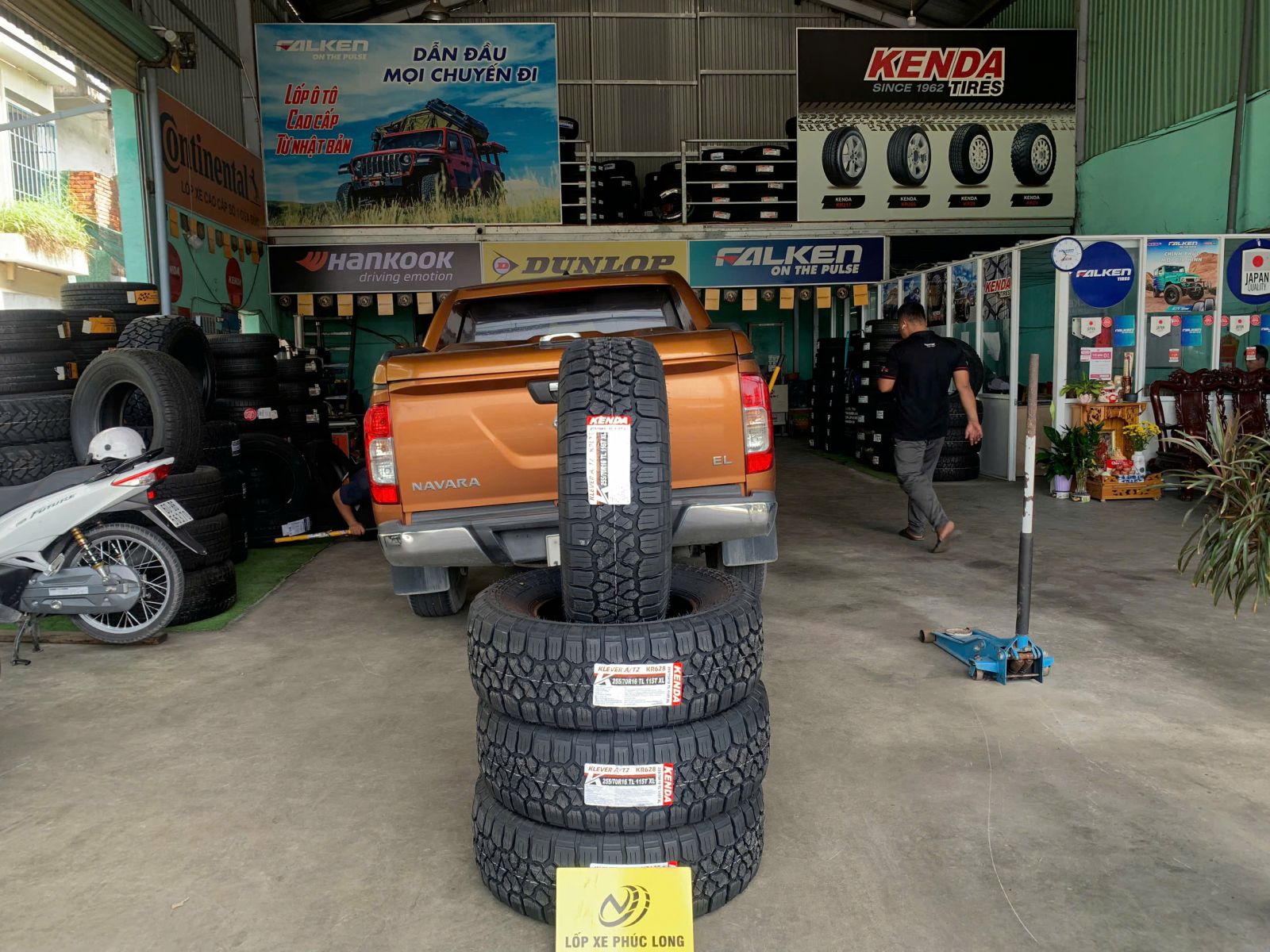 nissan navara thay lốp 255/70R16 kenda kr628