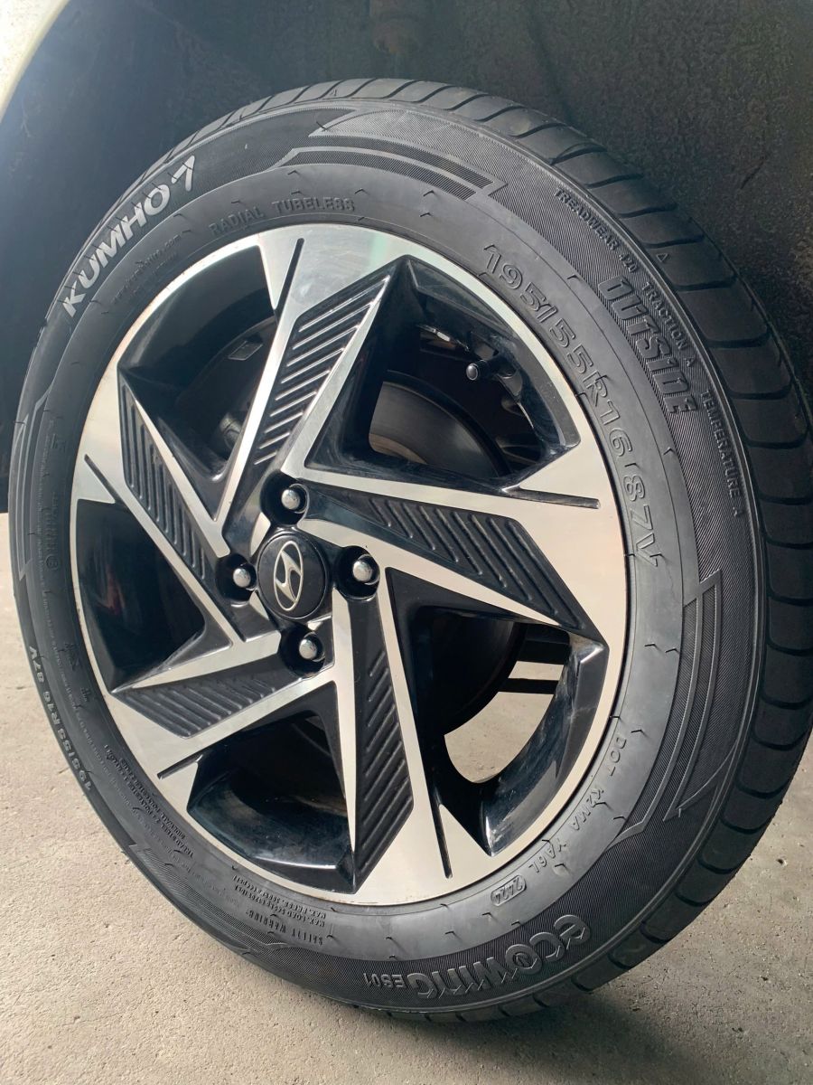 lốp 195/55R16 kumho ecowing kh27