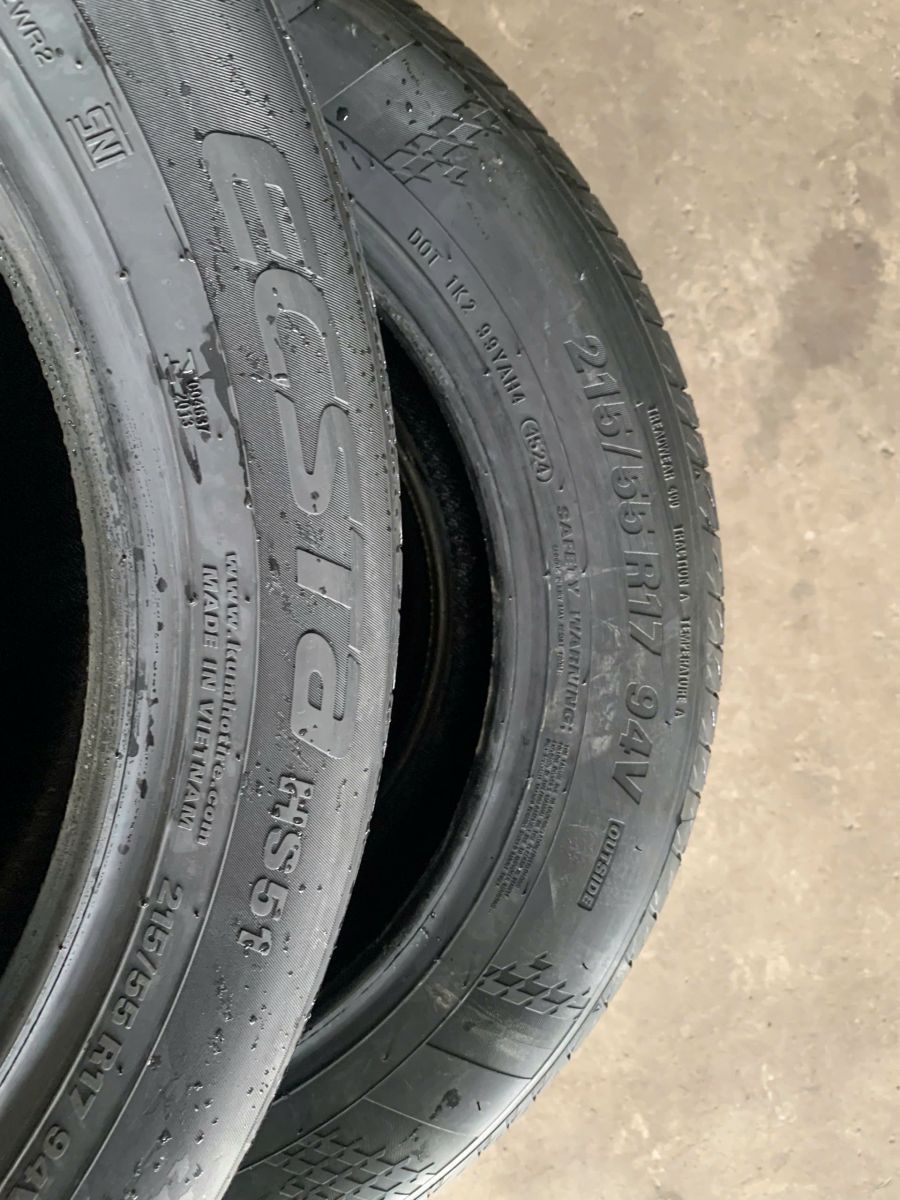 lốp ô tô 215/55R17 kumho ecsta hs51