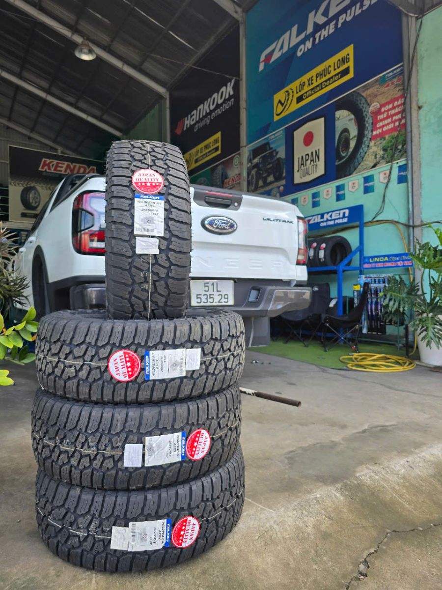 lốp falken wildpeak at3w 265/60R18 ford wildtrak