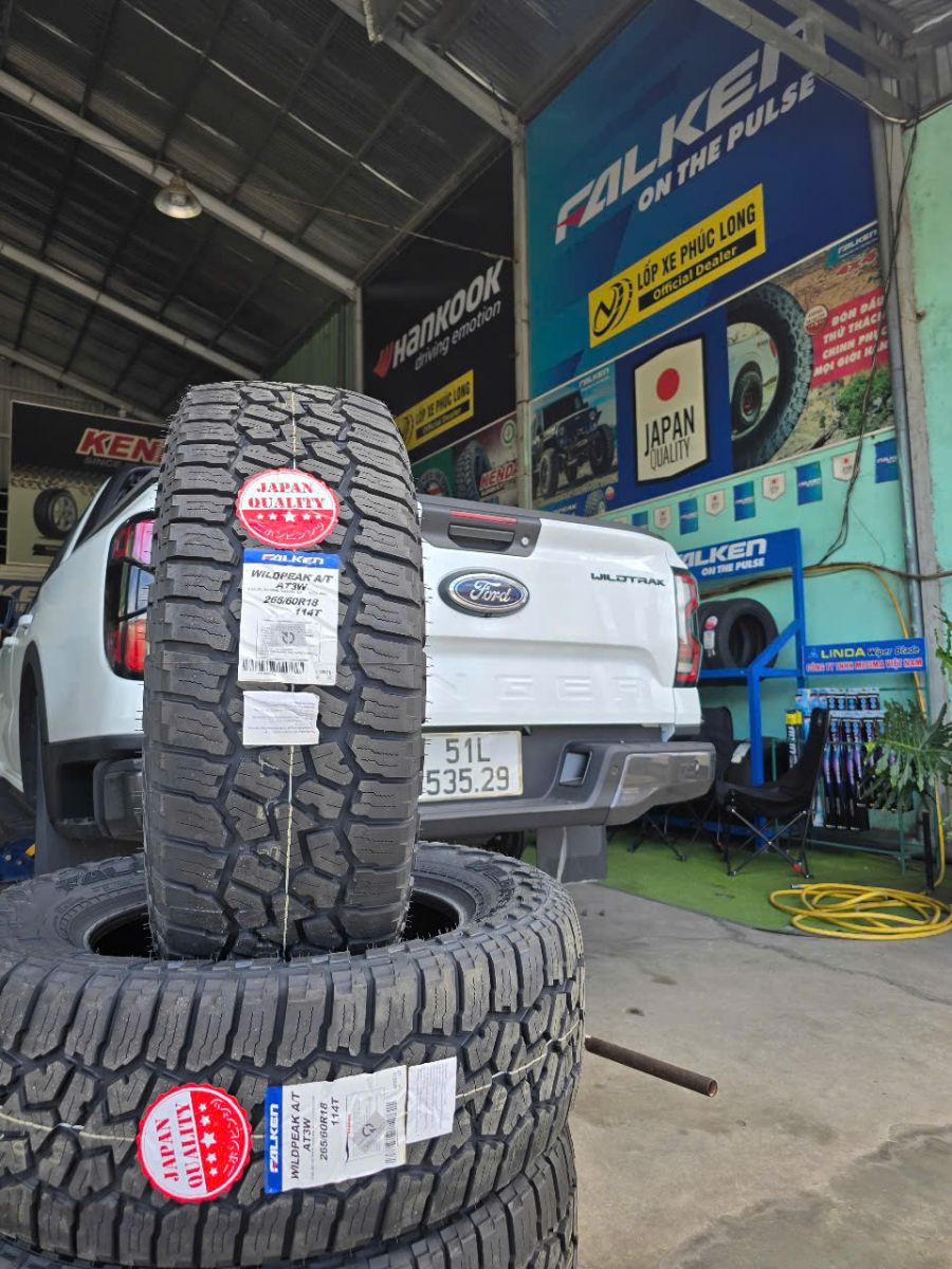 lốp falken wildpeak at3w 265/60R18
