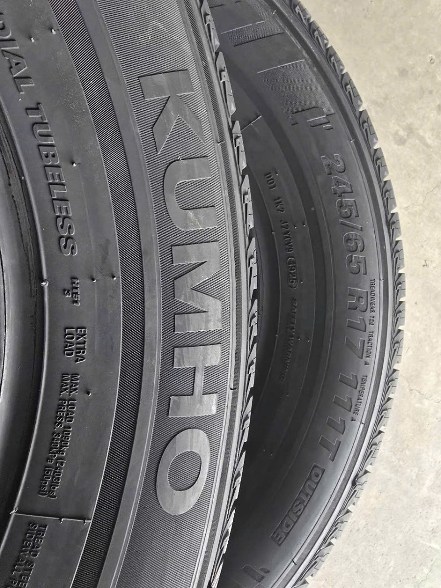 lốp ô tô 245/65R17 kumho crugen ht51 có tốt không