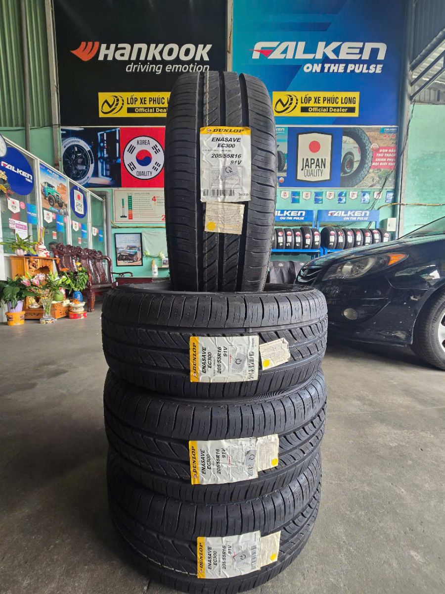 lốp 205/55R16 dunlop ec300