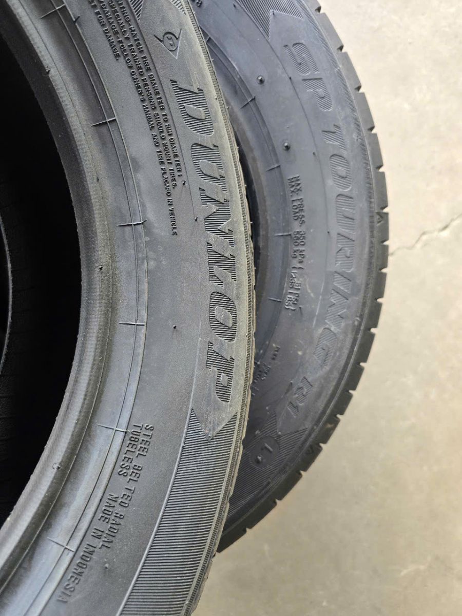 lốp ô tô 185/65r15 dunlop sptr1 giá bao nhiêu