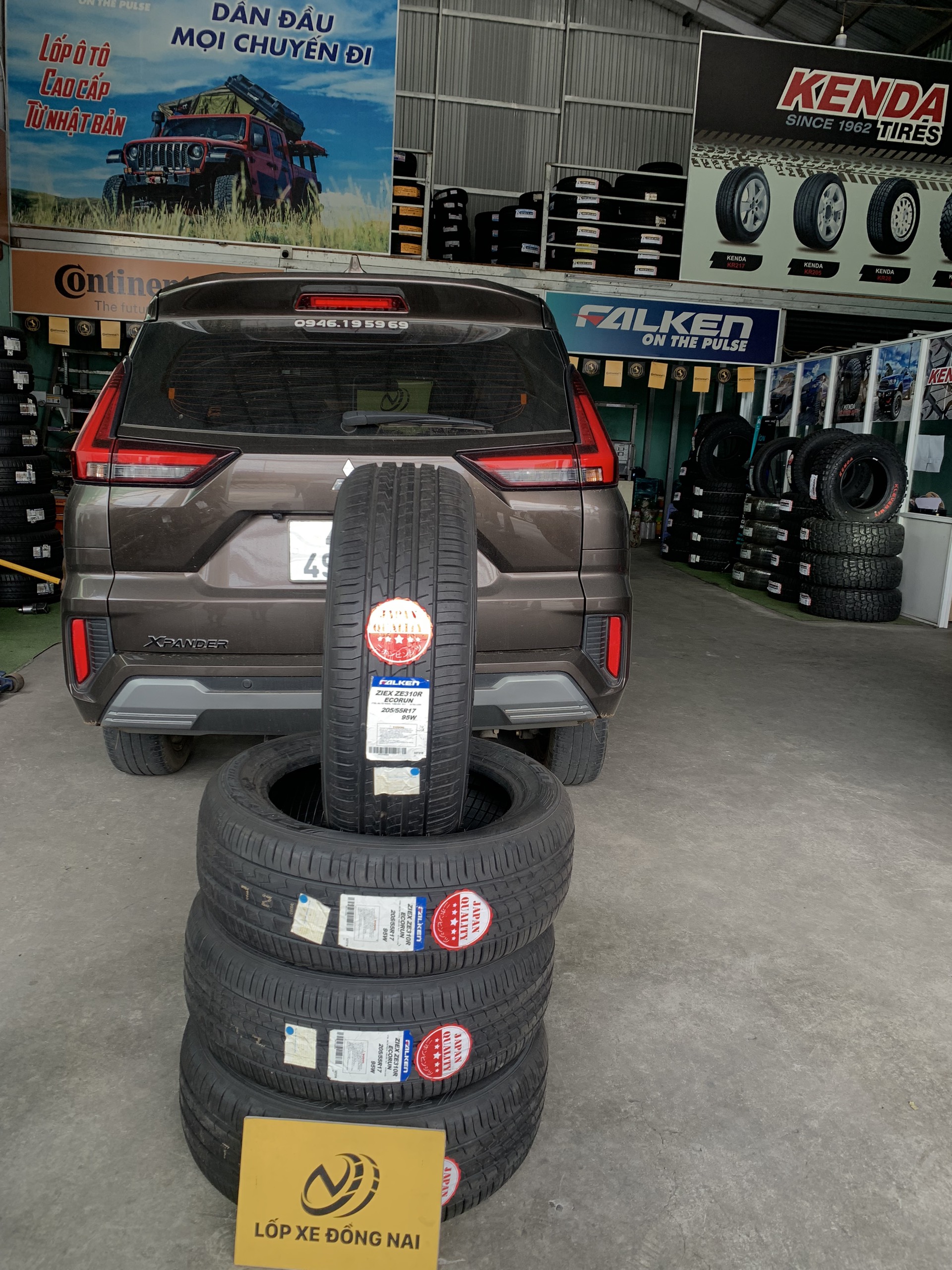 REVIEW : Xe Mitsubishi Xpander Cross thay lốp 205/55R17 Falken ZE310 Ecorun Nhật