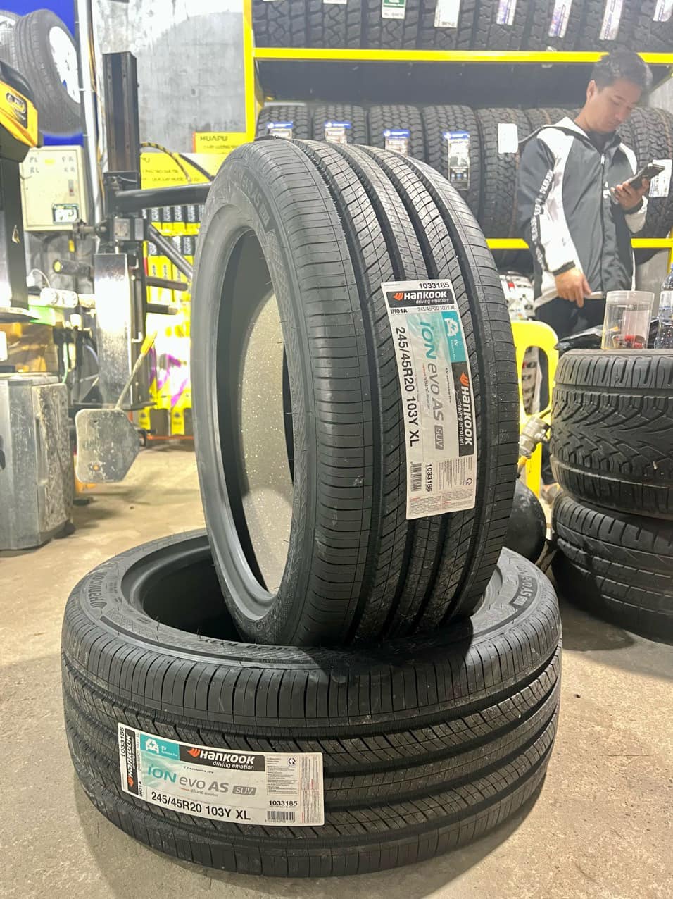 TƯ VẤN : Thay lốp chuyên dụng 245/45R20 Hankook iON EV cho xe Vinfast VF8 Plus