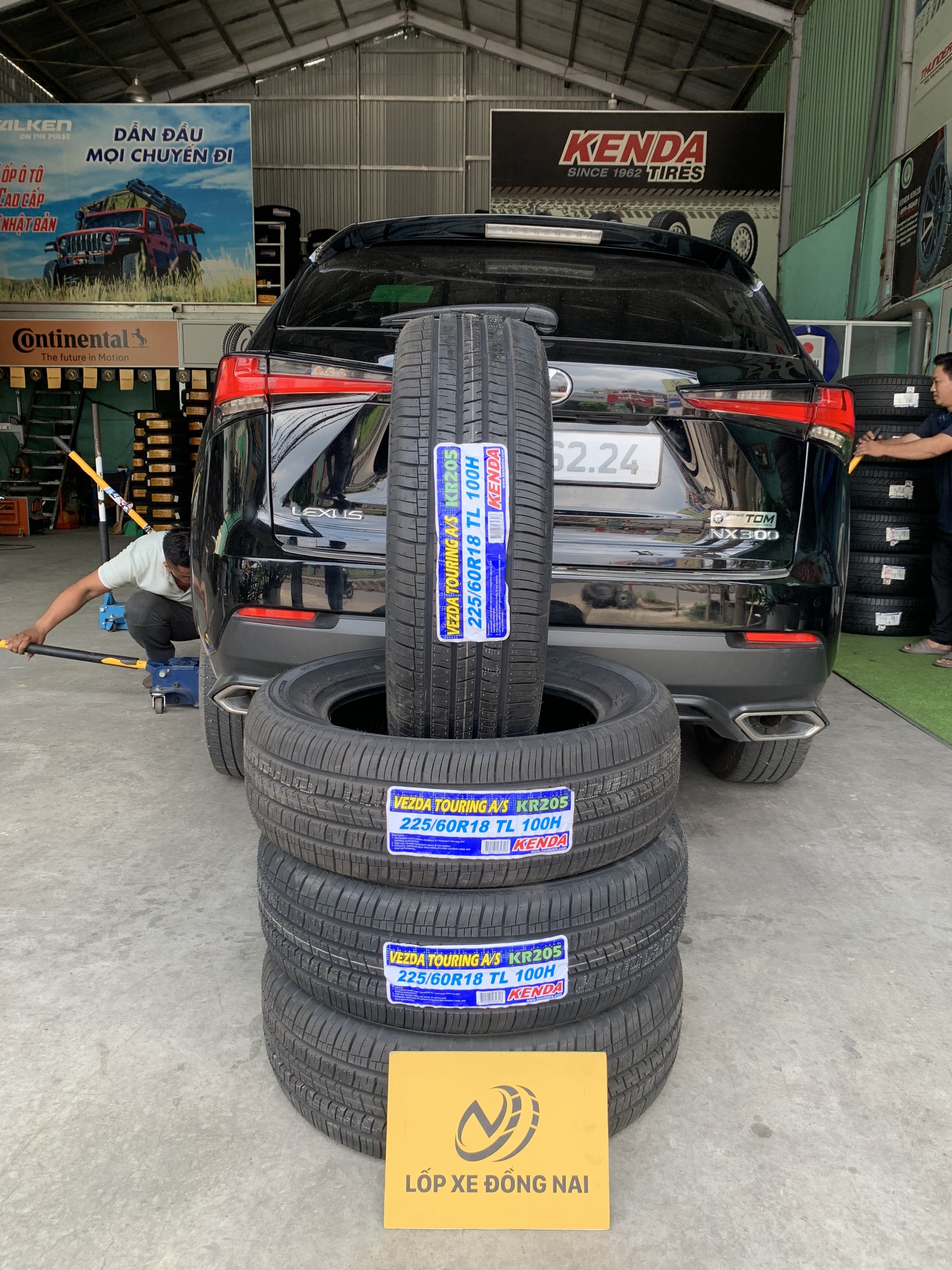 REVIEW : Xe Lexus NX300 thay lốp 225/60R18 Kenda Touring A/S KR205