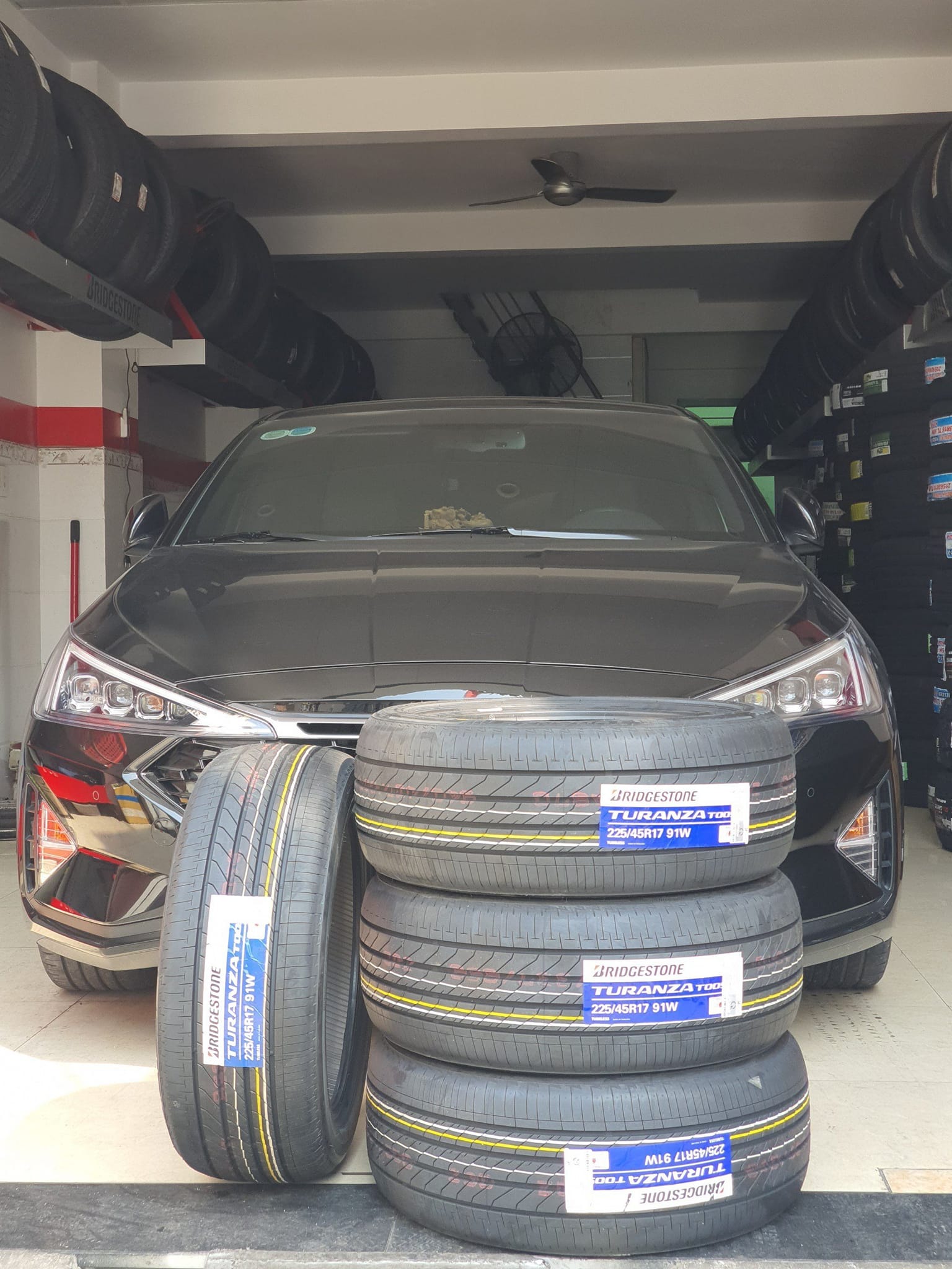 TƯ VẤN : Thay lốp xe Hyundai Elantra ở Biên Hoà, Đồng Nai.