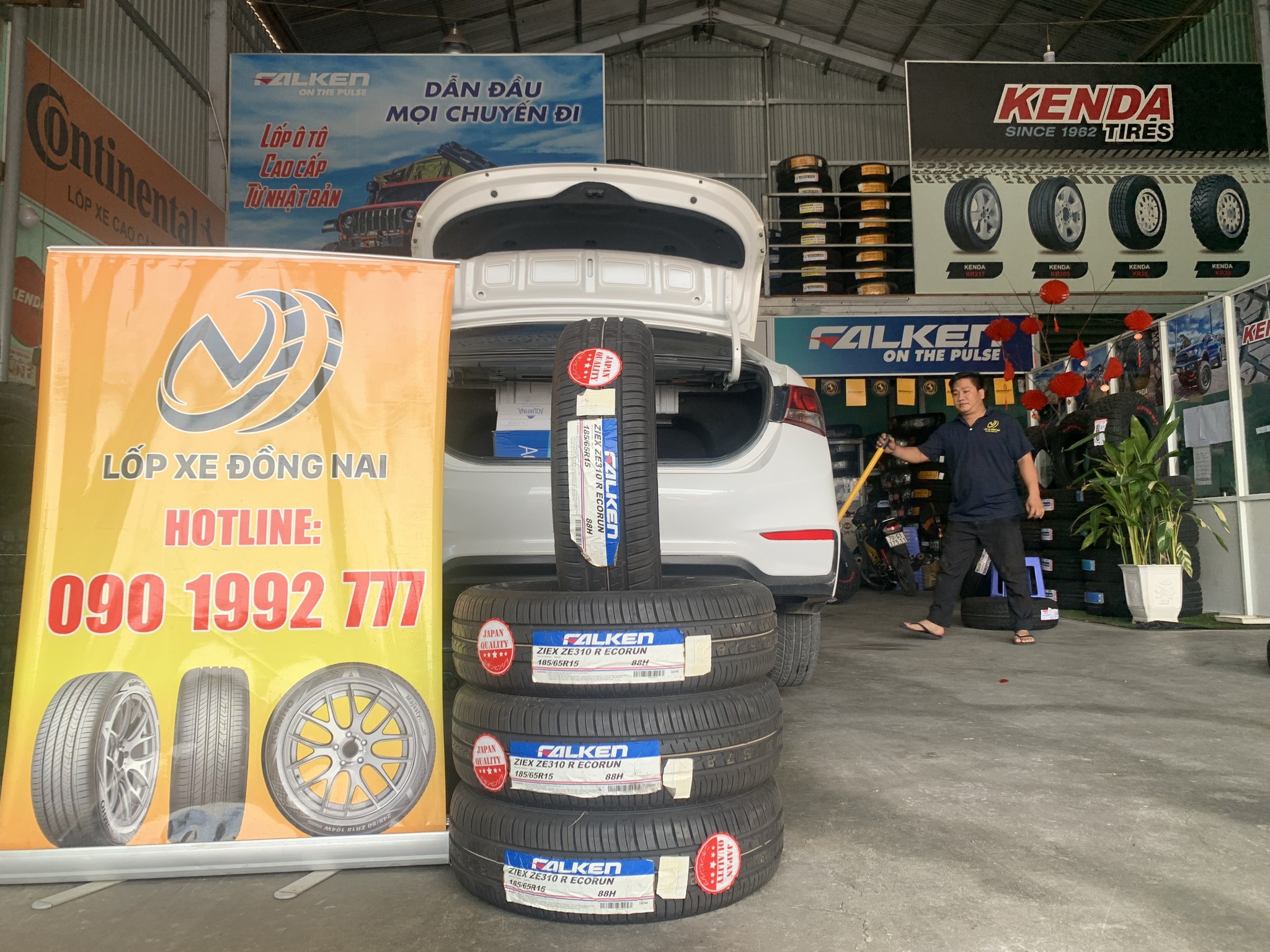 TƯ VẤN : Thay lốp xe Hyundai Accent ở Nhơn Trạch, Đồng Nai.