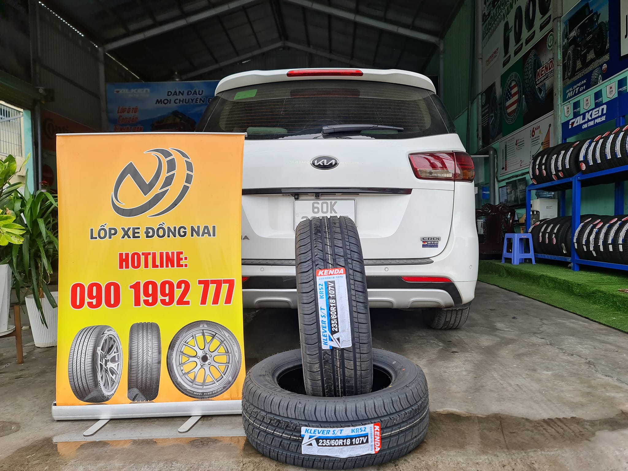 TƯ VẤN : Thay lốp xe Kia Sedona ở Trảng Bom, Đồng Nai.