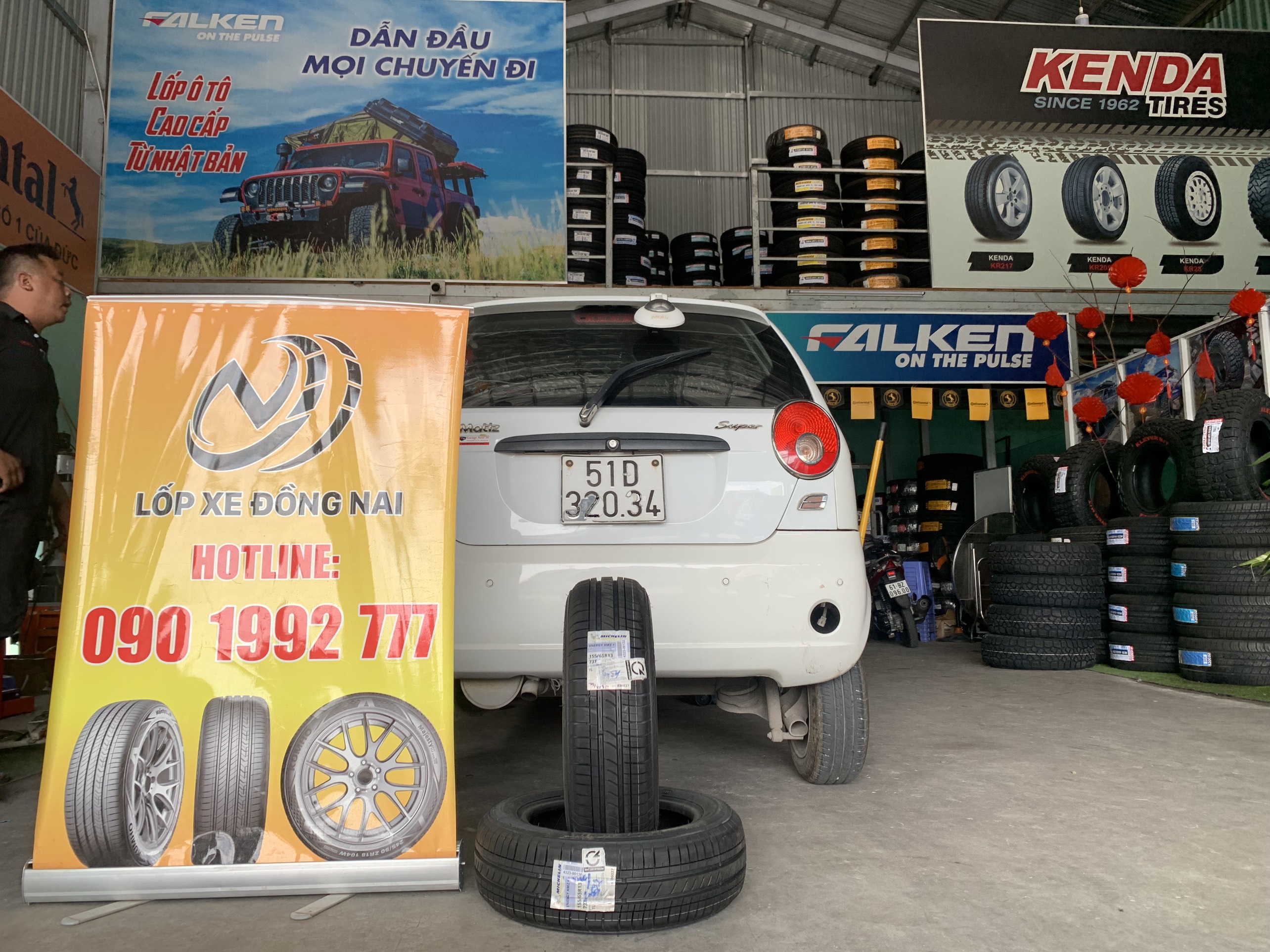 Review : Chevrolet Spark thay lốp 155/65R13 Michelin Energy XM2+