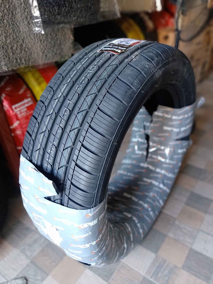 Lốp ô tô 205/50R17 Advenza Venture AV579